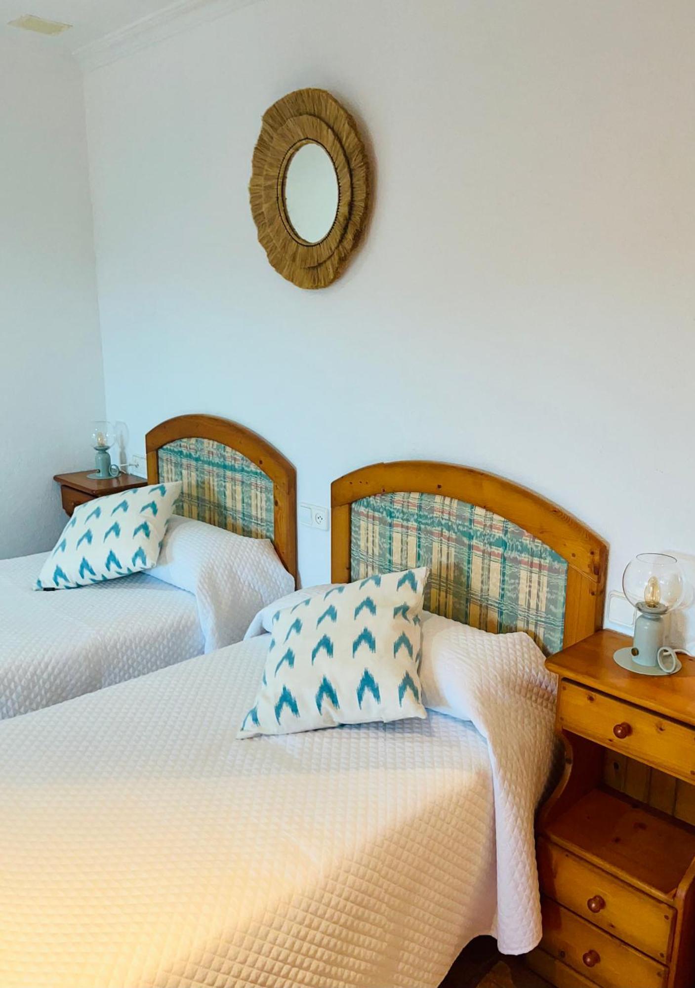 Hostal Restaurante Cala Cala Figuera  Extérieur photo